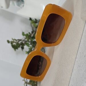 Fashion Carmel Orange with Smokey Lenses Sunglasses NEW